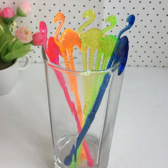Amestecatoare Cocktail Flamingo, 25 Buc/Set, Plastic, Inaltime 15 cm, Multicolor, Amestecatoare de Plastic pentru Bauturi, Amestecatoare pentru Cocktail, Amestecatoare Decorative Bauturi, Accesorii pentru Cocktail, Amestecatoare si Ornamente Bar
