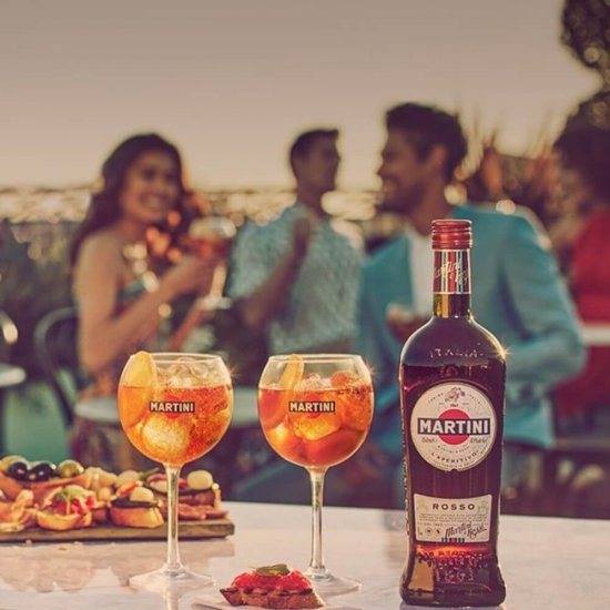 Vermut Rosu Dulce Martini Rosso, 15% Alcool, 1 L, Vermouth Rosu Dulce Martini Rosso, Vermut Dulce Martini Rosso, Vermouth Dulce Martini Rosso, Vermut Rosu Martini Rosso, Vermouth Rosu Martini Rosso, Vin Aromat Fortifiat Martini Rosso