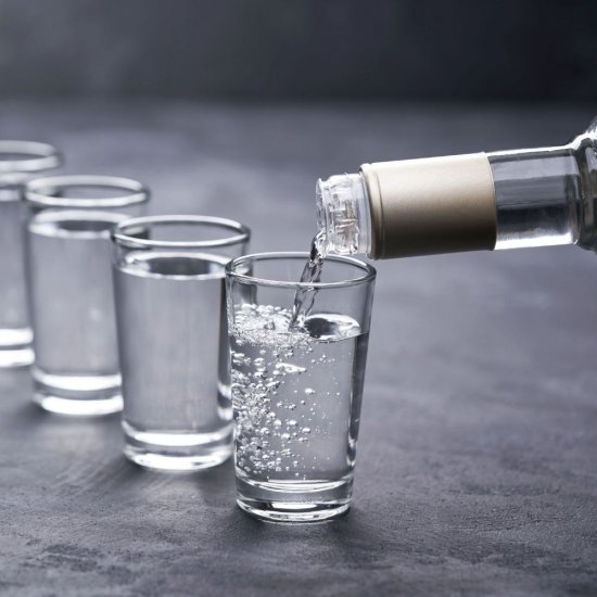 Vodka V33 33%, 2 L, V33 Vodka, Vodka 33%, Bautura Alcoolica Vodka, Bautura Alcoolica V33