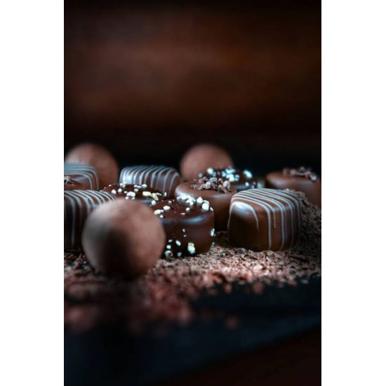 Praline de Ciocolata Neagra Roshen Assortment, cu Umplutura de Alune, 154 g, Praline Assortment, Praline de Ciocolata Neagra cu Umplutura de Alune, Praline Roshen, Praline Roshen Assortment de Ciocolata Neagra cu Umplutura de Alune