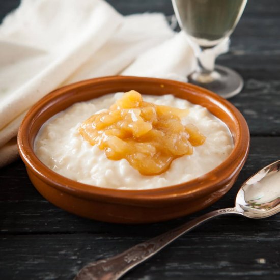 Orez Desert cu Mar si Scortisoara DR. OETKER, 124 g, Desert de Orez, Budinca de Orez, Budinca de Orez cu Mar si Scortisoara, Desert de Orez cu Mar si Scortisoara, Budinca de Orez Dr. Oetker, Desert de Orez cu Lapte, Desert de Orez cu Mar si Scortisoara