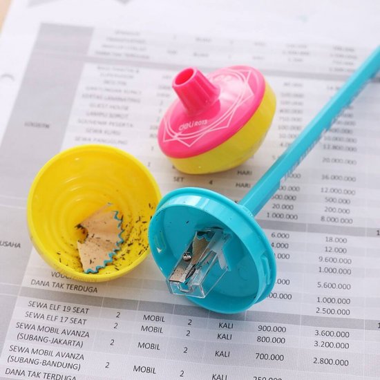 Ascutitoare Titirez Deli, Galben/Albastru, cu Container, Titirez Ascutitoare Deli, Ascutitori Titirez, Titireze Ascutitori, Titirezi Ascutitori, Ascutitoare Colorata, Ascutitoare Interactiva, Ascutitori Deli, Ascutitoare Simpla