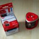 Ascutitoare Dubla Electrica Daco, cu Baterii si Container, pentru Creioane de 6/12 mm, Plastic, Rosie, Ascutitoare Electrica pentru Creioane, Ascutitoare cu Container, Ascutitoare cu Baterii, Ascutitoare de Creioane Electrica