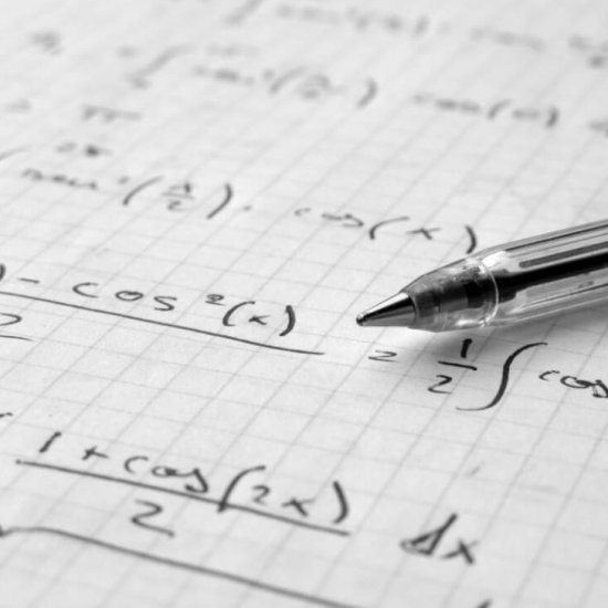 Caiet Leitz Wow, Matematica, A5, 80 File, Coperta Dura, Alb Metalizat, Caiet de Birou Leitz Wow, Caiet A5 Leitz Wow, Caiet Matematica Leitz Wow, Caiet Aritmetica Leitz Wow, Caiet Coperta Dura A5, Caiet A5 Matematica, Caiet A5 Aritmetica