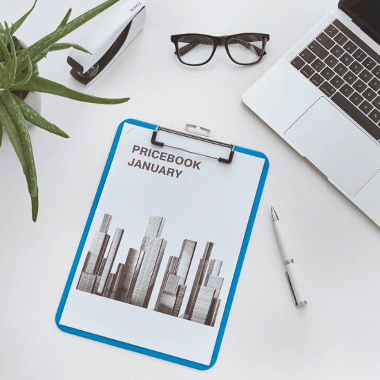 Clipboard Simplu A4 Leitz Wow, Plastic Dur, Albastru Metalizat, Clipboard Prezentari, Clipboard Documente, Clipboard Standard, Clipboard A4, Clipboard Foi A4, Clipboard pentru Documente, Clipboard pentru Prezentari, Clipboard Office, Clipboard Birou