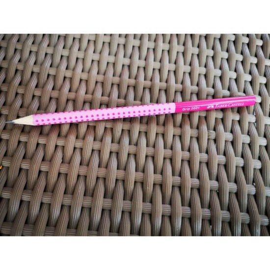 Creion Grafit HB Faber-Castell Grip 2001, Roz/Violet, Creion Faber Castell, Creion Grafit Faber Castell, Creion HB Faber Castell, Creion Faber Castell Grip 2001, Creioane Faber Castell, Creioane Grafit Faber Castell, Creioane HB Faber Castell