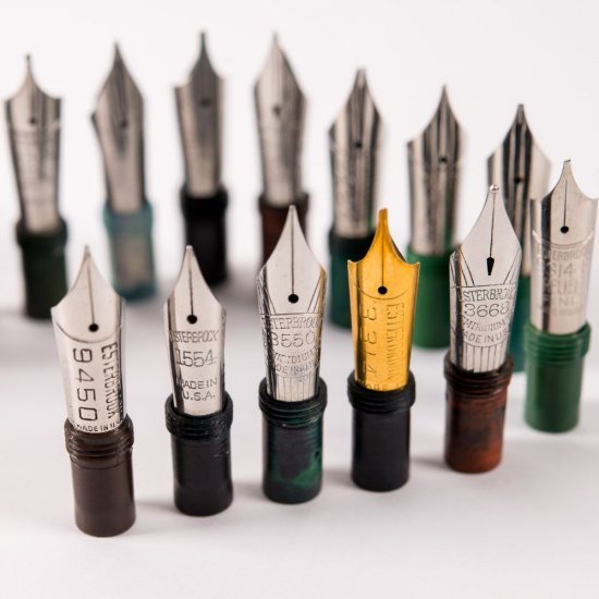 Set de Pix si Stilou DACO cu Penita Iridium Tip F, Pix cu Mina Tip Parker 1 mm, Culoare Corp Alb, Stilou cu Pix, Stilou DACO, Pix DACO, Pix cu Mina Parker