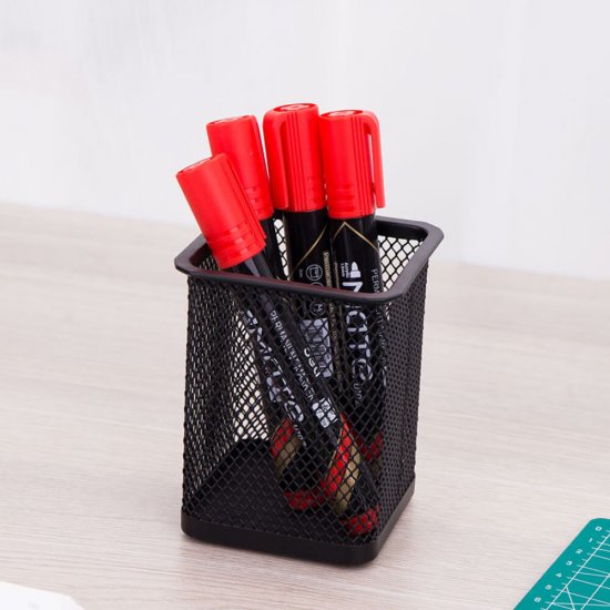 Marker Permanent Deli Mate, Rosu, Varf Rortund 1.5 mm, Marker Permanent, Deli Marker, Marker Deli, Marker Color, Marker Permanent Color, Marker Permanent Deli