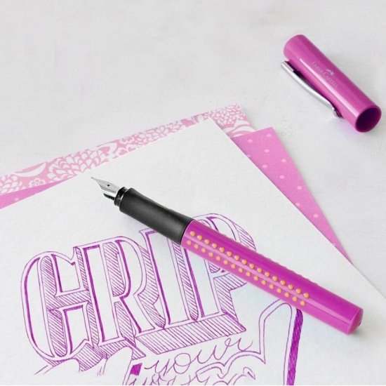 Stilou Faber-Castell Grip 2010, Penita Inox B, Roz, Stilou Faber Castell Grip 2010 Roz, Stilou Penita B, Stilou Roz Faber Castell, Stilouri Faber Castell Grip 2010, Instrumente de Scris Faber Castell, Stilou Alimentare Patron Mic Standard