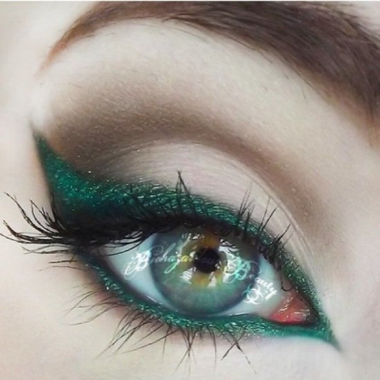 Creion de Ochi MISS SPORTY, 350 Dark Green, 1.2 g, Creion pentru Ochi, Creion Contur Ochi, Eyeliner, Creion Verde pentru Ochi, Creion pentru Conturarea Ochilor, Creion Verde pentru Contur Ochi, Creion de Ochi Verde Inchis