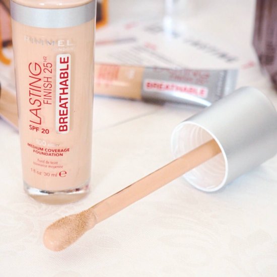 Fond de Ten Rimmel Lasting Finish Breathable 25h, 100 Ivory, 30 ml, Fond de Ten cu Acoperire, Fond de Ten cu Acoperire Medie, Fond de Ten Rezistent, Fond de Ten Zilnic, Fond de Ten Rimmel London, Fond de Ten Lasting Finish Radiance