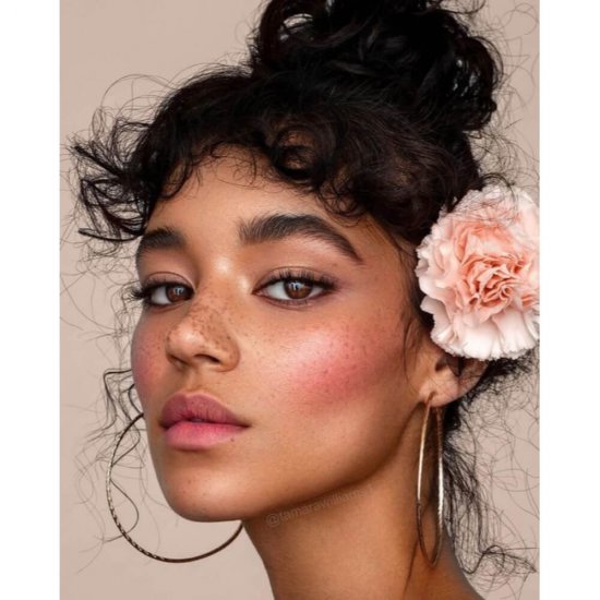 Fard de Obraz MISS SPORTY Draping Blush, 200 Rosy, 9 g, Blush Roz, Fard pentru Pometii, Paleta de Farduri pentru Obraz, Farduri de Obraz, Fard de Iluminare, Fard pentru Conturare, Fard de Pometi Roz, Iluminator Fata