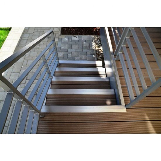 Profil Treapta 3971, 2.7 m, Aluminiu Neperforat, Bronz, Profil Treapta 270cm, Profil de Aluminiu pentru Treapta, Profil Culoare Bronz pentru Treapta, Profile de Aluminiu pentru Trepte, Profile Trepte Bronz, Profile pentru Scari, Profil Protectie Treapta