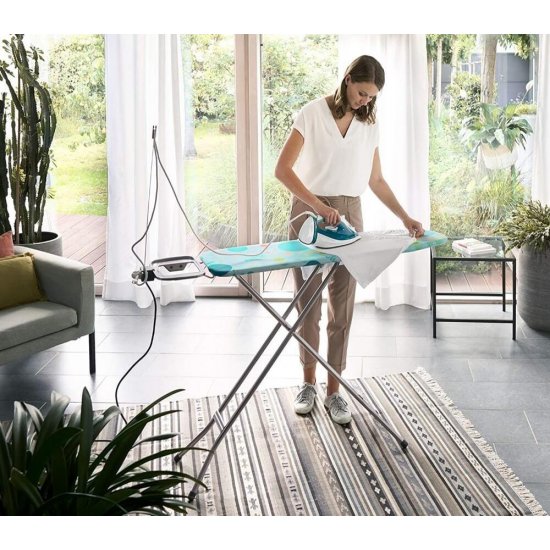 Masa de Calcat Vileda Neo Plus, 114×33 cm, cu Suport Fier de Calcat si Priza Electrica, Multicolor, Masa de Calcat Haine, Masa de Calcat cu Suport pentru Fierul de Calcat, Masa de Calcat cu Priza, Masa de Calcat cu Suport de Fier de Calcat