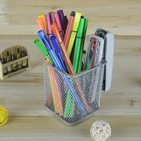 Suport Birou Patrat ECADA, 8x8x10 cm, Plasa Metalica, Argintiu, Suport pentru Pixuri, Suport pentru Pensule, Suport pentru Creioane, Suport pentru Markere, Suport Pixuri Birou, Organizator Pixuri, Suport Instrumente de Scris Birou