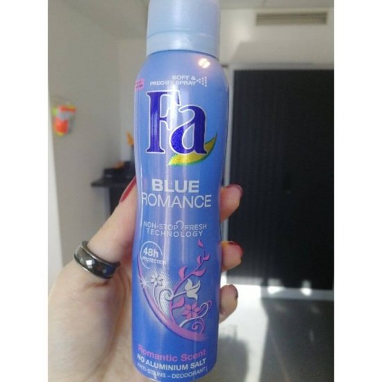 Deodorant Spray Fa Blue Romance, 150 ml, Protectie Pana la 48h, Deodorant Femei, Deodorant Spray FA, Antiperspirant Fa, Deodorante si Antiperspirante Femei, Spray Antiperspirant, Ingrijire Corporala, Deodorante Fa pentru Femei, Produse Fa