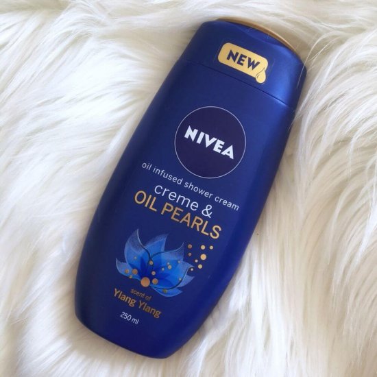 Gel de Dus NIVEA Oil Pearls, 250 ml, Parfum de Ylang Ylang, Gel de Dus, Gel de Corp, Gel de Dus Dove, Geluri de Dus, Gel de Dus pentru Corp, Gel de Dus Hidratant, Gel de Dus de Barbati, Produse Ingrijire Corp, Produse Igiena Corp, Cosmetice pentru Corp