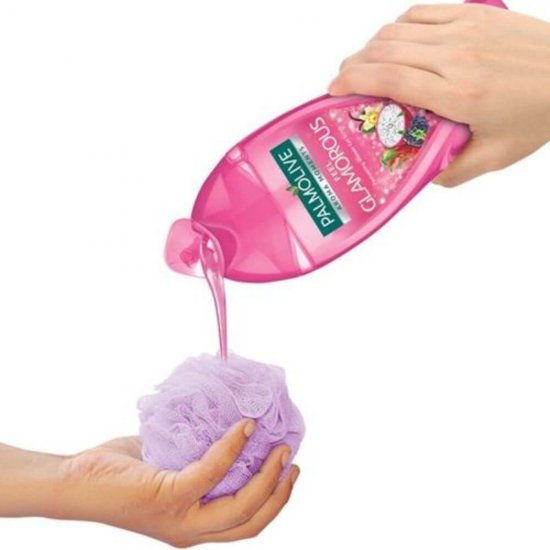 Gel de Dus PALMOLIVE Feel Glamorous, 250 ml, Parfum de Vanilie si Mure, Gel de Dus Hidratant, Geluri Dus pentru Hidratare, Geluri de Dus Palmolive, Gel pentru Dus, Produse Ingrijire Corp, Produse Igiena Corp, Cosmetice pentru Corp