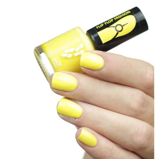Lac de Unghii Rimmel London Shine Flip Flop 455 Sunny Clash, 8 ml, Galben, Lacuri Galbene de Unghii, Lac de Unghii Colorat, Lac de Unghii Galben, Oja de Unghii pentru Manechiura, Produse pentru Ingrijirea Unghiilor, Lacuri Rimmel London pentru Manechiura