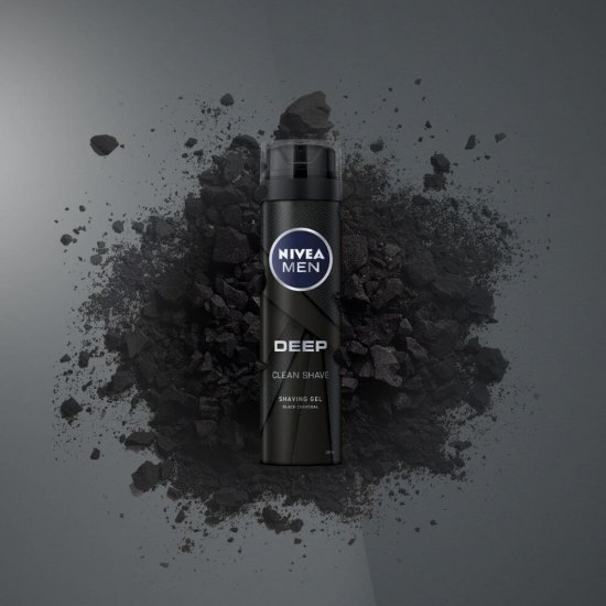 Spuma de Ras cu Carbon Nivea Men, 200 ml, Deep Smooth Shave Black Carbon, Spume de Ras, Spuma de Barbierit cu Carbon, Spuma Hidratanta de Ras, Nivea Spume de Ras, Produse de Barbierit pentru Barbati, Cosmetice Ras, Spume de Barbierit