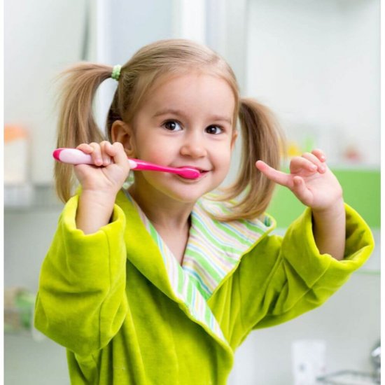 Periuta de Dinti Colgate Batman/Wonder Woman, Copii +6 Ani, Blister, Periute de Dinti Colgate, Periute de Dinti pentru Copii, Periuta de Dinti pentru Copii, Periuta de Dinti Manuala pentru Copii, Ingrijire Dentara Copii