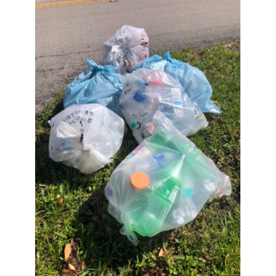 Rola 25 Saci Menajeri cu Maner Alufix Premium, 35 L, 53x60 cm, Sac Menajer cu Maner, Saci Menajeri cu Maner, Sac Gunoi cu Maner, Saci Gunoi cu Maner, Sac Menajer, Sac Menajer Alufix, Sac Menajer la Rola, Rola de Saci Menajeri