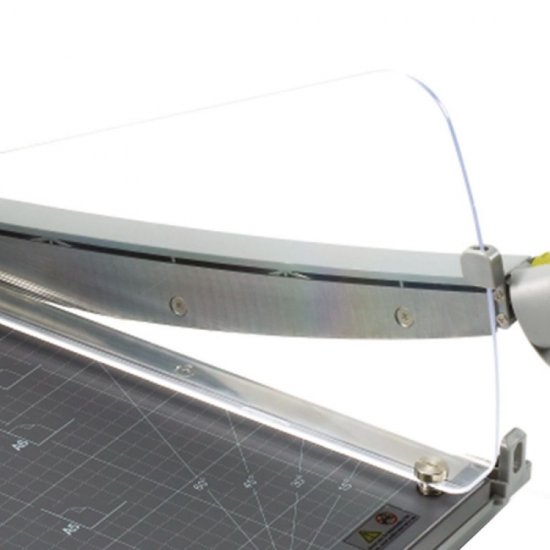 Ghilotina pentru Hartie REXEL CL200, A4, Capacitate 15 coli, Lungime Taiere 30.5 cm, Culoare Gri Ghilotina pentru Hartie REXEL CL200, A4, Capacitate 15 coli, Lungime Taiere 30.5 cm, Culoare Gri
