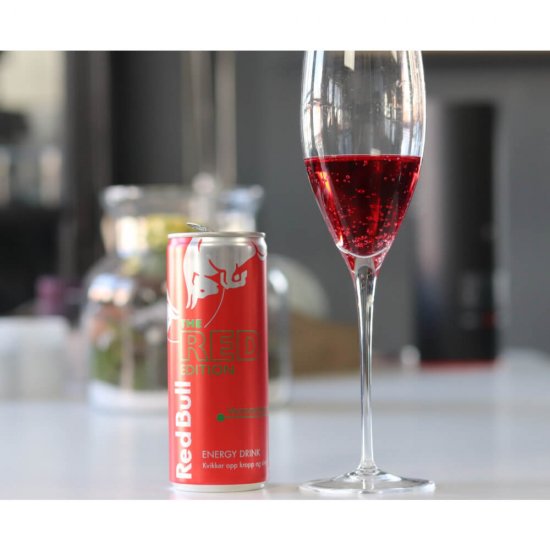 Energizant Red Bull Pepene Rosu 250 ml, Bautura Energizanta Red Bull, Bautura Energizanta Red Bull Watermelon, Bautura Energizanta Red Bull Watermelon, Bauturi Energizante Red Bull Pepene Rosu, Bauturi Energizante Red Bull Watermelon