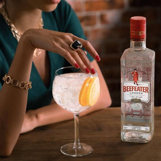 Gin Beefeater, 0.7 L, 40% Alcool, Beefeater 700 ml, Beefeater 40% Alcool, Bautura Alcoolica Beefeater, Bauturi Alcoolice Beefeater, Bautura Spirtoasa Beefeater, Bauturi Spirtoase Beefeater, Bauturi cu Alcool, Gin Sec Beefeater, Beefeater Dry Gin