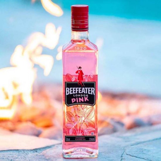 Gin Beefeater Pink, 0.7 L, 37.5% Alcool, Aroma de Capsuni, Gin de Capsuni, Gin Aroma de Capsuni, Gin Beefeater cu Capsuni, Gin cu Capsuni Beefeater, Gin cu Gust de Capsuni, Gin Beefeater cu Gust de Capsuni, Bautura Alcoolica cu Capsuni