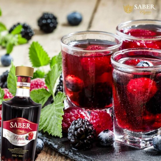 Lichior Saber Elyzia Fructe de Padure, 0.7 L, 30% Alcool, Lichior de Fructe de Padure Saber Elyzia, Saber Elyzia Lichior de Fructe de Padure, Saber Elyzia Lichior Fructe de Padure, Lichior cu Fructe de Padure Saber Elyzia, Lichior Elyzia Fructe de Padure