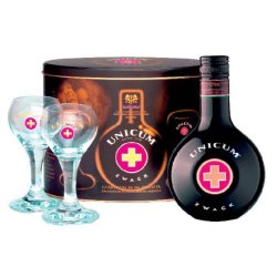 Set Lichior Unicum Szilva si 2 Pahare, 0.5 L, 34.5% Alcool, Lichior Szilva Unicum cu Pahare, Bautura Spirtoasa Unicum Szilva, Bautura Alcoolica Unicum Szilva cu Pahare, Bauturi Alcoolice Unicum, Bauturi Spirtoase Unicum, Lichior 34.5% Alcool