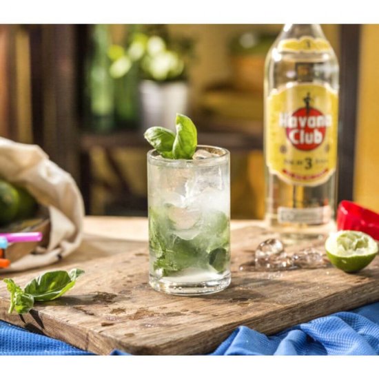 Rom Havana Club Blanco, 0.7 L, Alcool 40%, 3 Ani Vechime, Rom Havana Club Anejo 3 Ani, Rom 3 Ani, Rom Havana Club 3 Anos, Sticla de Rom Havana, Rom 40% Alcool, Rom Cubanez, Rom Alb Havana Club, Rom Transparent Havana Club