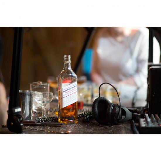 Whisky Johnnie Walker Red Blenders Batch 0.7L, Alcool 40%, Whisky Bun, Whisky de Calitate, Johnnie Walker Whisky, Whisky 0.7l, Whisky 40%, Whisky Premium