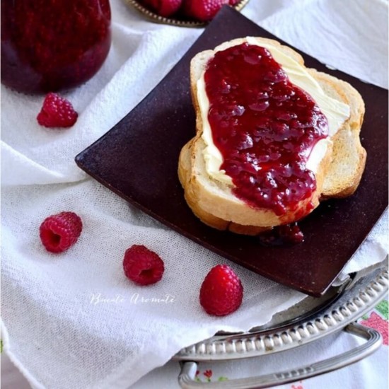 Dulceata de Zmeura Naturavit, 300 g