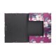 Mapa din Carton Milan Model Hibiscus 33.5x25.5 cm, Mov, Prindere cu Elastic, Mape din Carton, Mape pentru Acte, Dosar Documente, Mapa cu Elastic, Mape Arhivare Documente, Mapa Carton cu Elastic, Dosar Mapa Carton