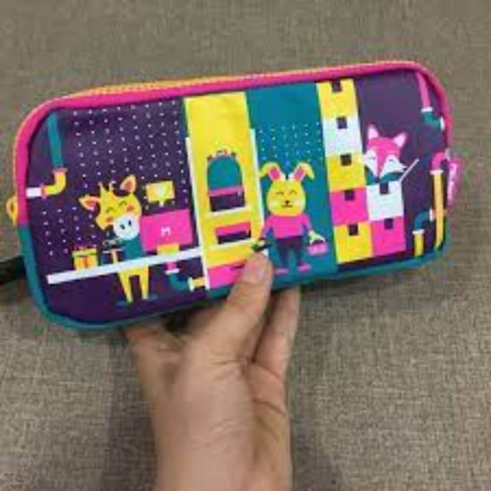 Penar Milan, Tip Borseta, 3 Fermoare, Multicolor, Poliester, Penar Borseta, Penar cu Fermoare, Penar Neechipat, Penare Neechipate, Penar Neechipat Milan, Penar din Poliester, Penar Poliester, Penar Multicolor