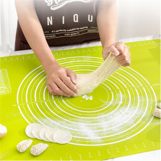 Plansa Pentru Aluat Din Silicon, Dimensiune 50 X 70 Cm, Multicolor, Rezistent La Temperaturi Inalte