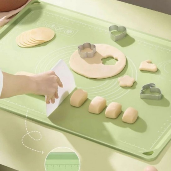 Plansa Pentru Aluat Din Silicon, Dimensiune 50 X 40 Cm, Culoare Verde