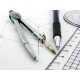 Trusa Compas Metalic DACO, Diametru Maxim Cerc 42 cm, 7 Accesorii Incluse, Culoare Gri/Albastru, Compas Matematica, Trusa Compas pentru Scolari, Compas pentru Geometrie, Trusa Desen Tehnic, Rechizite Scolare, Instrumente Geometrie