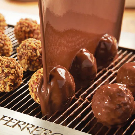 Praline Ferrero Rocher, 16 Bomboane/Cutie, 200 g