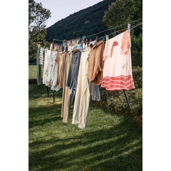 Balsam Concentrat Haine Sano Maxima Golden Sunset, 1 L, Parfum Floral, Balsam Rufe, Balsam Haine, Balsam Concentrat Rufe, Balsam pentru Spalat, Balsam pentru Haine, Balsam Parfumat, Balsam Sano, Balsam Haine Sano, Balsam Rufe Sano