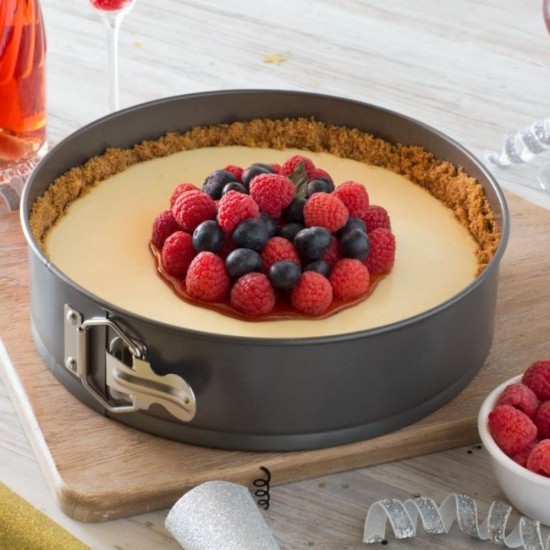 Set 3 Tavi pentru Copt, Forma Rotunda, 24/26/28 cm, Tavi cu Baza Detasabila, Tavi de Copt, Tavi pentru Copt, Set Tavi de Copt, Tava Forma Rotunda, Tava Cerc, Tava Rotunda, Forme Gatit, Forme Copt