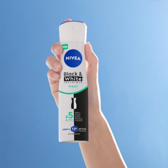 Deodorant Spray Nivea Black And White Invisible Fresh Pentru Femei, 150 Ml