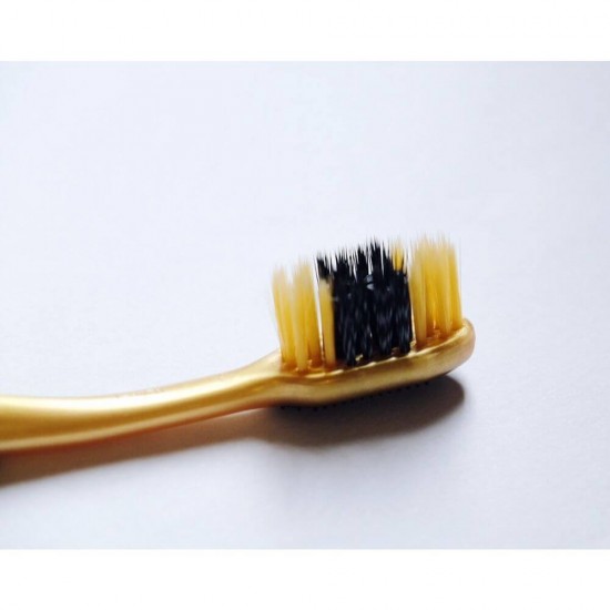 Periuta Dinti Colgate Charcoal Gold, Blister, Culoare Auriu/Negru, Periute de Dinti Colgate, Periute de Dinti Manuale, Perii de Dinti, Articole de Igiena Orala, Ingrijire Orala, Sanatate Orala, Ingrijire si Protectie Dentara