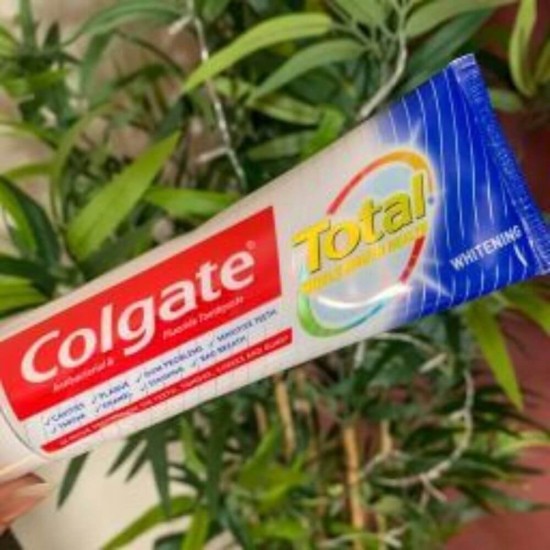 Pasta de Dinti COLGATE Total Whitening, Cantitate 50 ml, Pasta de Dinti Colgate pentru Albire, COLGATE Total Whitening Pasta de Dinti, COLGATE Total Whitening, Pasta pentru Dinti Albi, Pasta Dinti Anticarii, Pasta de Dinti Albire Colgate