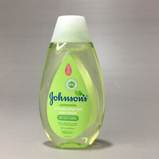 Sampon Johnson's Baby Camomila, 300 ml, cu Extract de Musetel, Sampon pentru Bebelusi, Sampon Ingrijire Bebelusi, Sampon de Bebelusi, Sampon pentru Par Sensibil, Produse Ingrijire Bebelusi, Produse Igiena Bebelusi