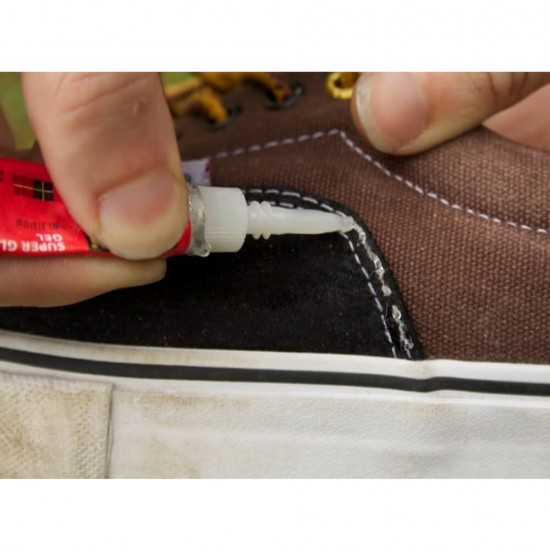 Adeziv Pentru Incaltaminte Bison Shoe Glue, 55 ml, Orice Tip de Material, Lipici Pantofi, Lipici Incaltaminte, Adeziv Incaltaminte, Lipici Pentru Pantofi, Lipici pentru Incaltaminte, Adeziv Pentru Incaltaminte, Adeziv Puternic Incaltaminte