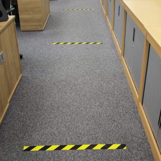 Banda de Delimitare si Semnalizare, Galben/Negru, 70mm x 200m, Banda Semnalizare, Banda Semnalizare si Delimitare, Banda pentru Semnalizare, Banda pentru Delimitare, Banda Avertizare, Banda Pericole, Banda Accidente, Banda Santier